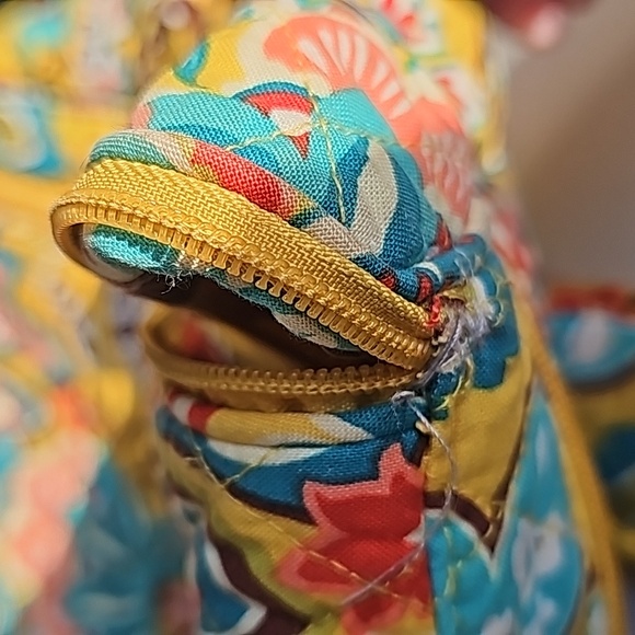 Vera Bradley Retired Provencal Yellow Floral Pattern Backpack VGUC - Picture 11 of 16